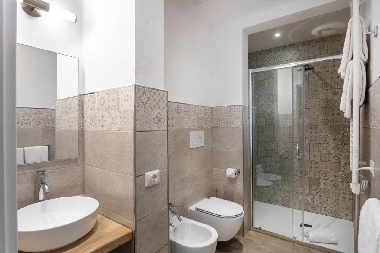 Lungomare Rooms Olbia Ngoại thất bức ảnh