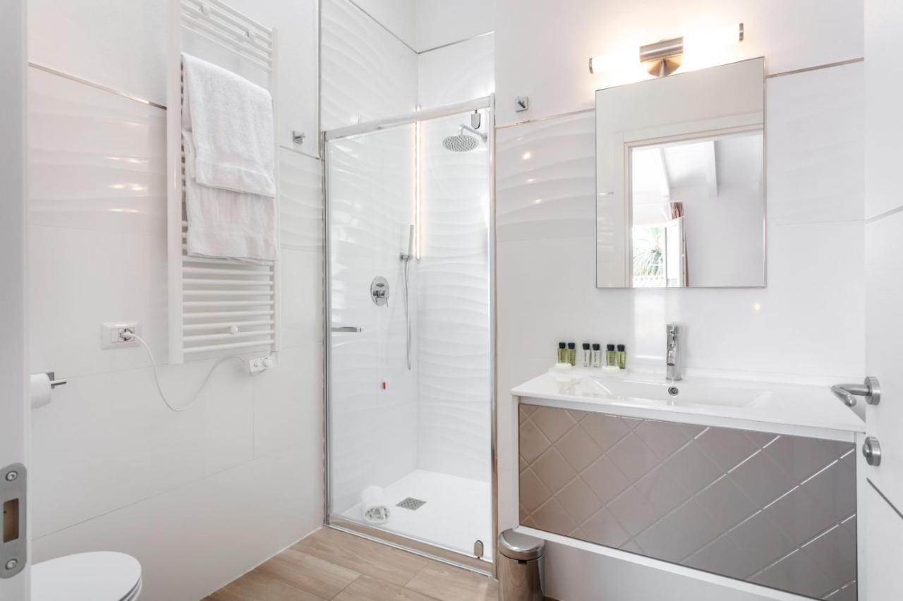 Lungomare Rooms Olbia Ngoại thất bức ảnh