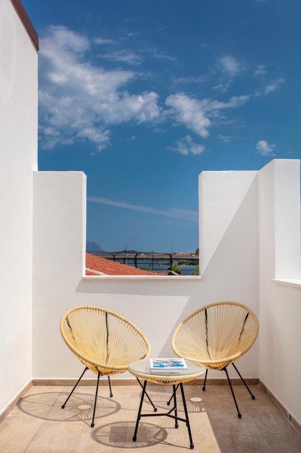 Lungomare Rooms Olbia Ngoại thất bức ảnh